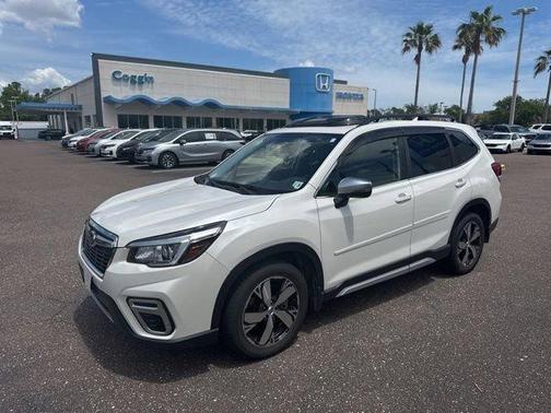 Crystal White Pearl 2020 Subaru Forester Touring