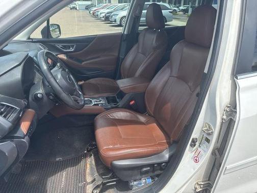 Crystal White Pearl 2020 Subaru Forester Touring