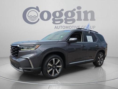 Modern Steel Metallic 2023 Honda Pilot Elite