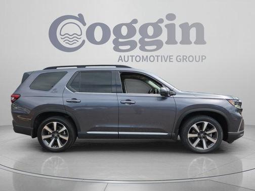 Modern Steel Metallic 2023 Honda Pilot Elite