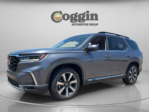 Modern Steel Metallic 2023 Honda Pilot Elite
