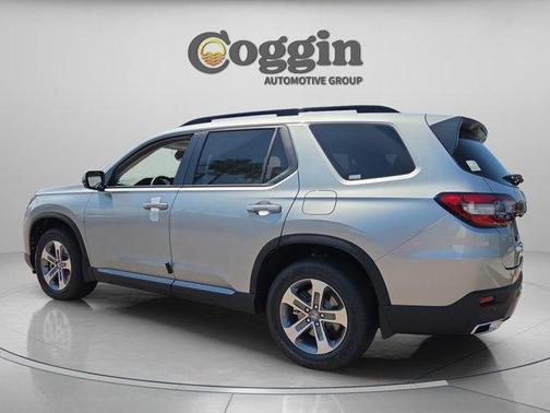 Solar Silver Metallic 2026 Honda Pilot EX-L