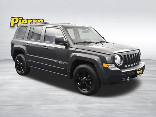 Granite Crystal Metallic Clearcoat 2017 Jeep Patriot Sport