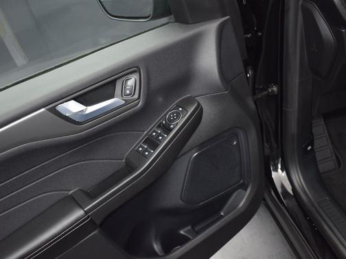 2024 Ford Escape PHEV SE