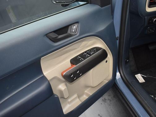 2025 Ford Maverick Lariat