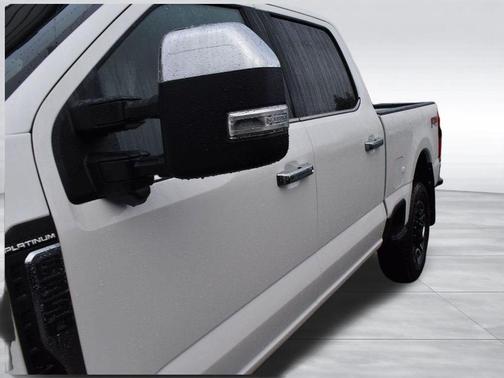 Star White Metallic Tri-Coat 2024 Ford F-350 Platinum