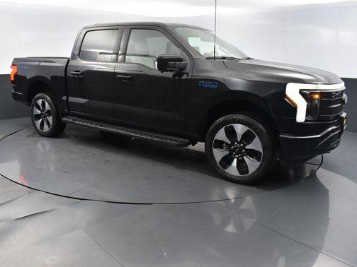 2025 Ford F-150 Lightning Platinum