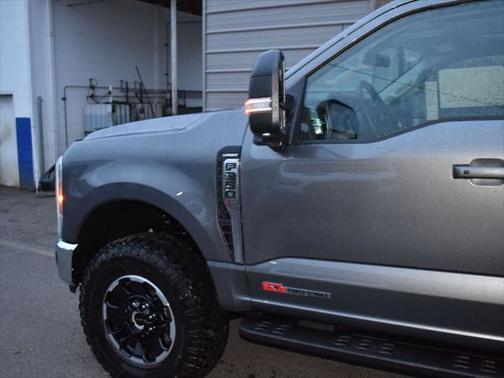 2025 Ford F-350 Lariat