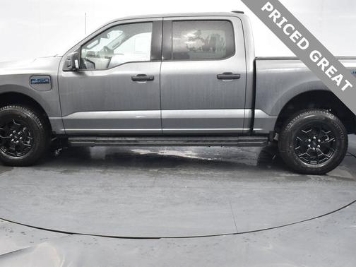 2025 Ford F-150 Lightning XLT