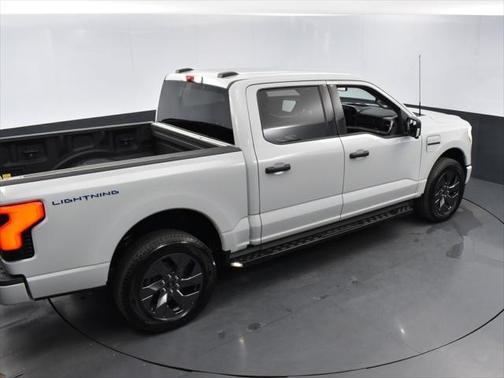 2023 Ford F-150 Lightning XLT