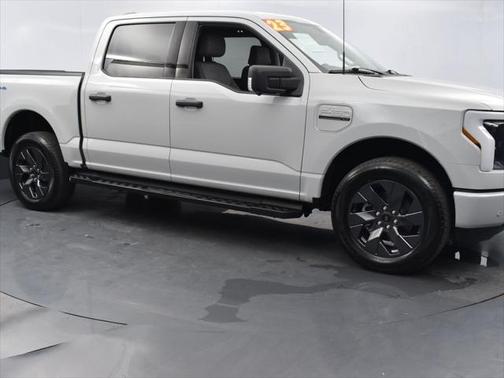 2023 Ford F-150 Lightning XLT