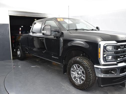 2023 Ford F-350 Lariat