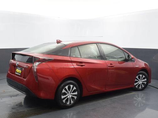 2018 Toyota Prius One