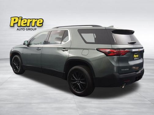 Silver Sage Metallic 2023 Chevrolet Traverse LT Cloth