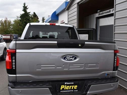 2025 Ford F-150 Lightning XLT