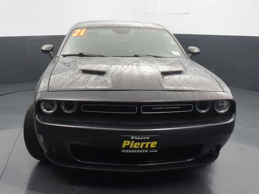 Granite Pearlcoat 2021 Dodge Challenger SXT