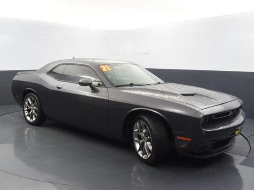 Granite Pearlcoat 2021 Dodge Challenger SXT