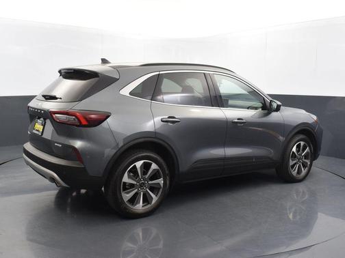 Carbonized Gray Metallic 2024 Ford Escape Platinum