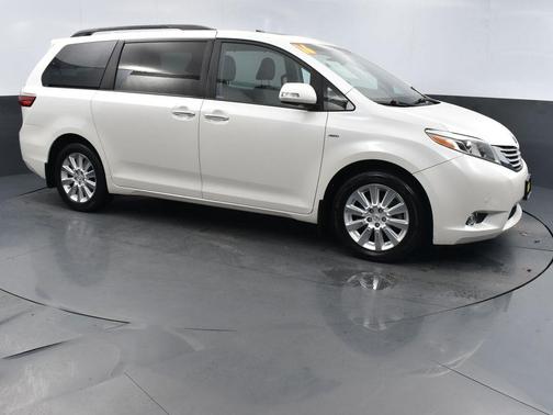 2016 Toyota Sienna SE