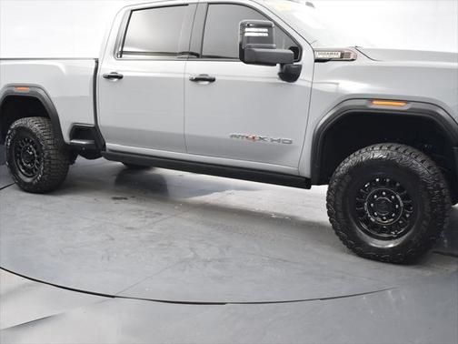2025 GMC Sierra 2500 AT4