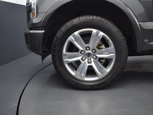 2017 Ford F-150 Platinum