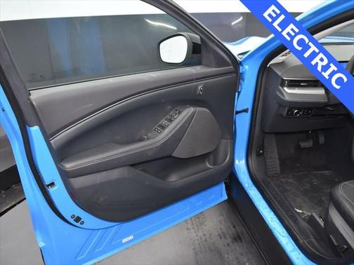 2023 Ford Mustang Mach-E Select