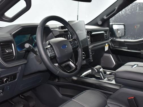 2025 Ford F-150 Lightning Platinum