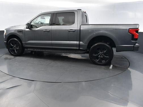 2025 Ford F-150 Lightning Platinum