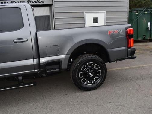 2025 Ford F-350 Platinum