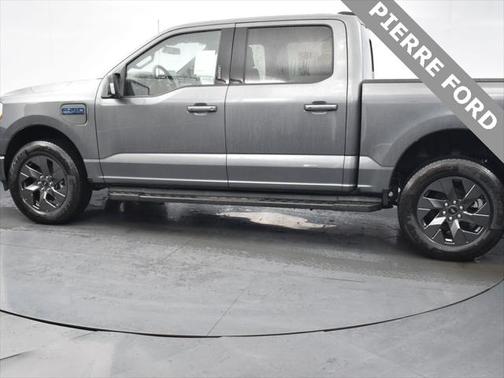 2025 Ford F-150 Lightning LARIAT