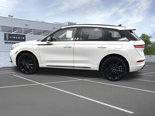 White 2025 Lincoln Corsair Grand Touring