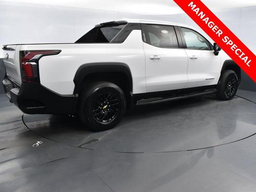 2025 Chevrolet Silverado EV LT