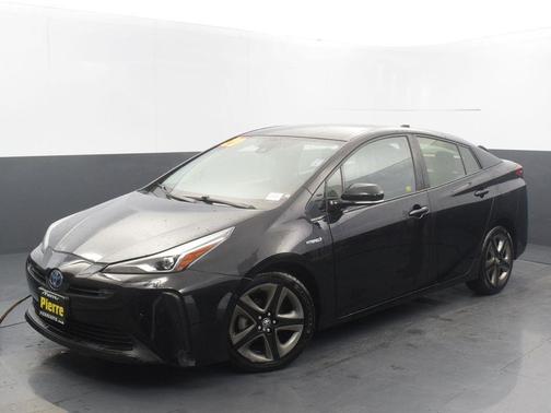 2020 Toyota Prius XLE