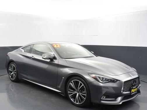2022 INFINITI Q60 LUXE