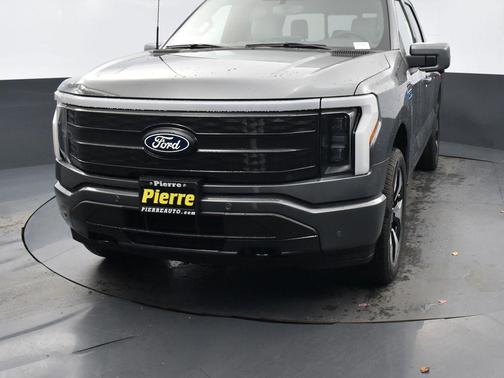 2025 Ford F-150 Lightning Platinum