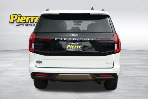 Star White Metallic Tri-Coat 2026 Ford Expedition Max King Ranch