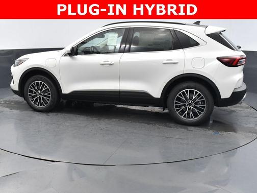 2025 Ford Escape PHEV SE