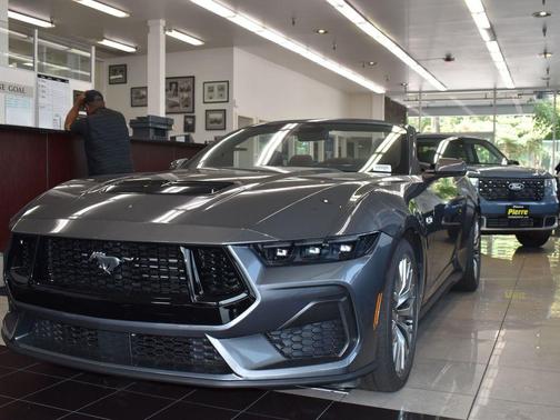 2025 Ford Mustang GT Premium