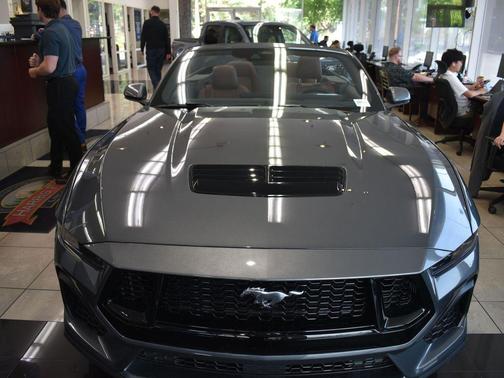 2025 Ford Mustang GT Premium