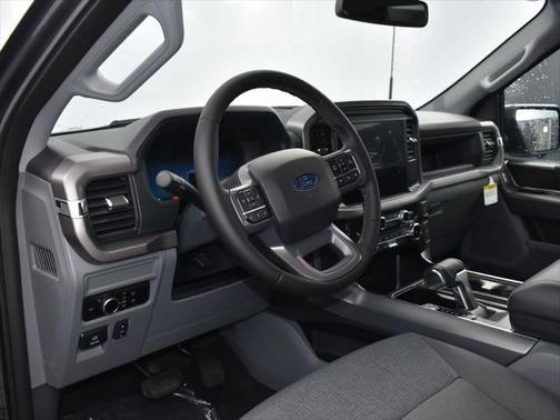 2025 Ford F-150 Lightning XLT