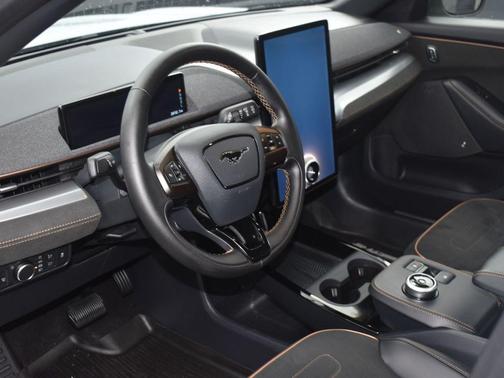 2022 Ford Mustang Mach-E GT