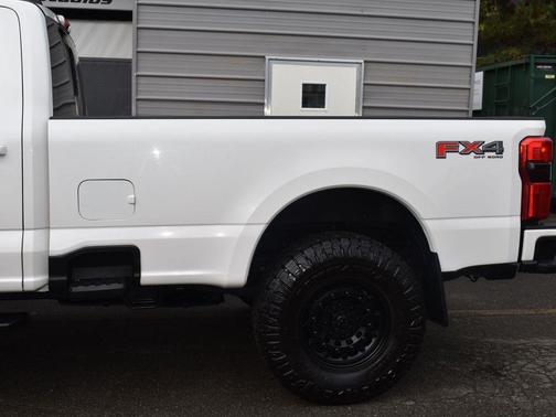 2023 Ford F-350 Lariat