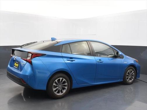 2019 Toyota Prius LE