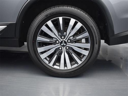 2019 Mitsubishi Outlander SE