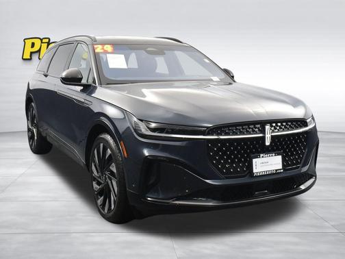 2024 Lincoln Nautilus Reserve