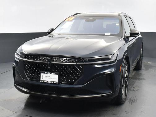 2024 Lincoln Nautilus Reserve