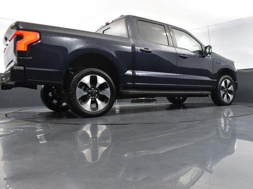 2025 Ford F-150 Lightning Platinum