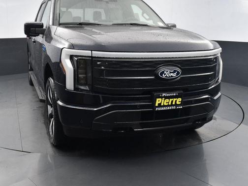 2025 Ford F-150 Lightning Platinum