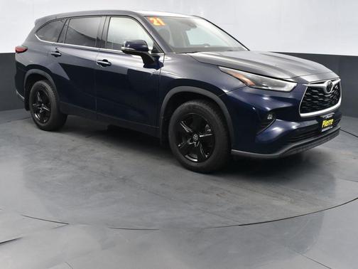 2021 Toyota Highlander LE