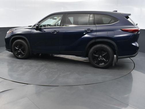 2021 Toyota Highlander LE